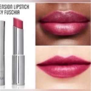 Mary Kay, Sassy Fuchsha. New.